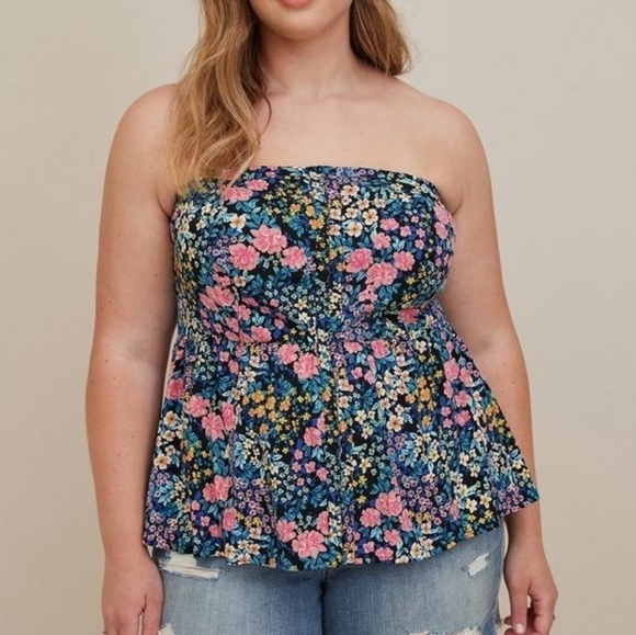 Tops - 5X • Torrid • Stretch Challis Lace-Up Back Corset Top
